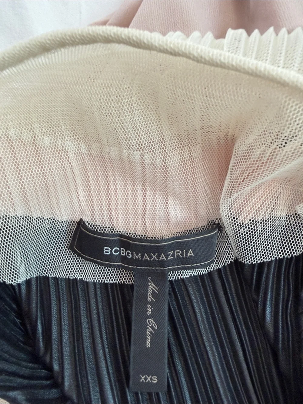 BCBG Max Azria - Picture 8 of 13